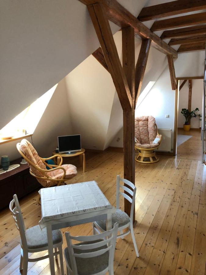 Attraktives 2-Zimmer-Apartment Mit Ausblick Єна Екстер'єр фото
